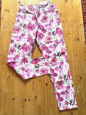 Carreli Absolute Comfort pull on Pink floral jeans Women's Size 28 NWT